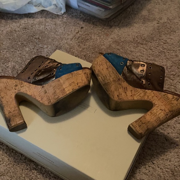 Cork Heeled Platform - Picture 3 of 5